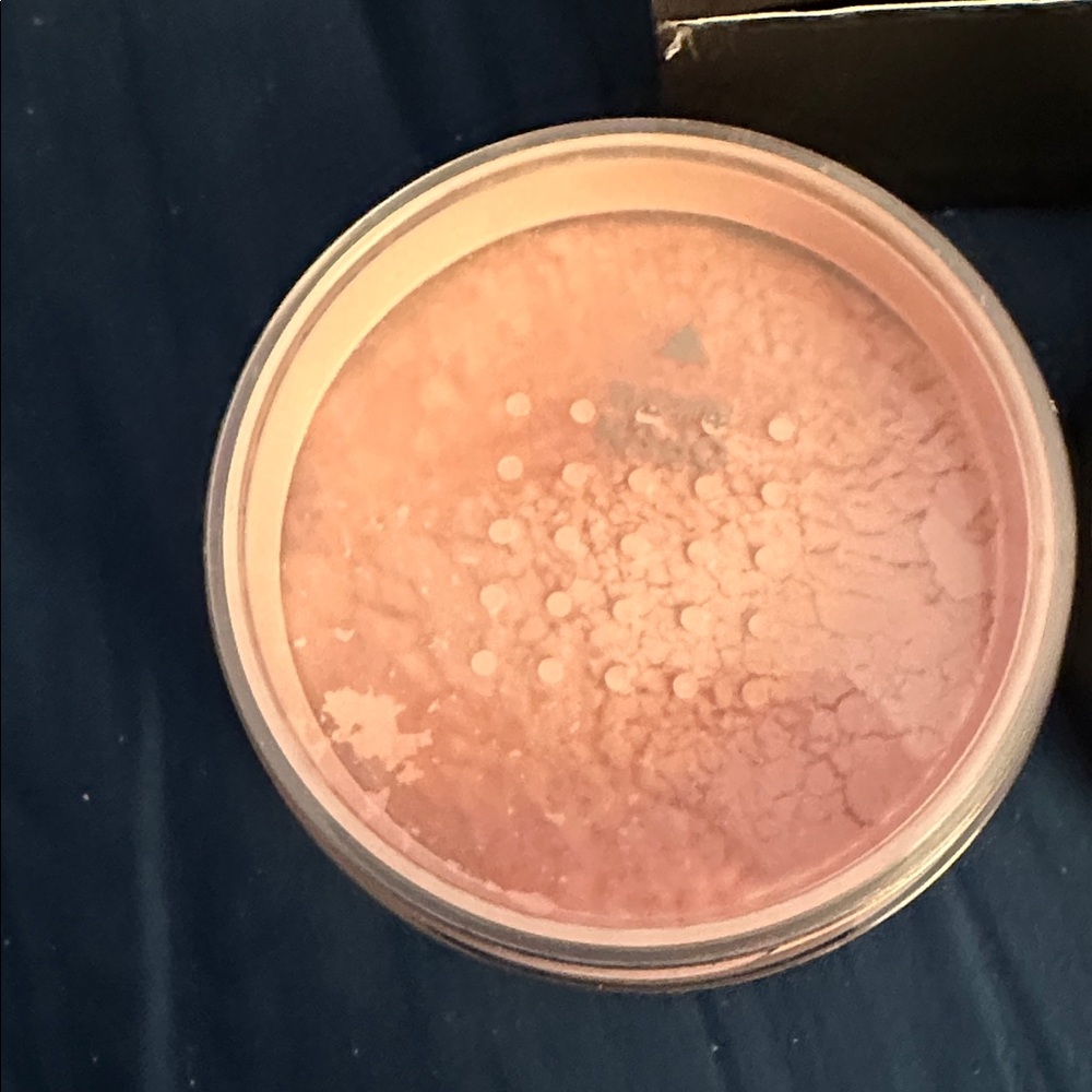 Luminance Loose Powder - Pink-NWT - Picture 2 of 4